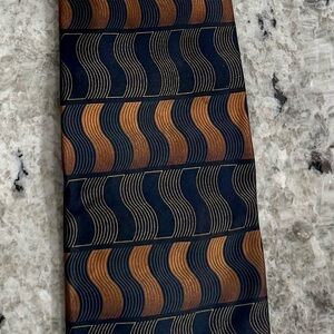 Knightsbridge Vintage Geometric Wave Tie